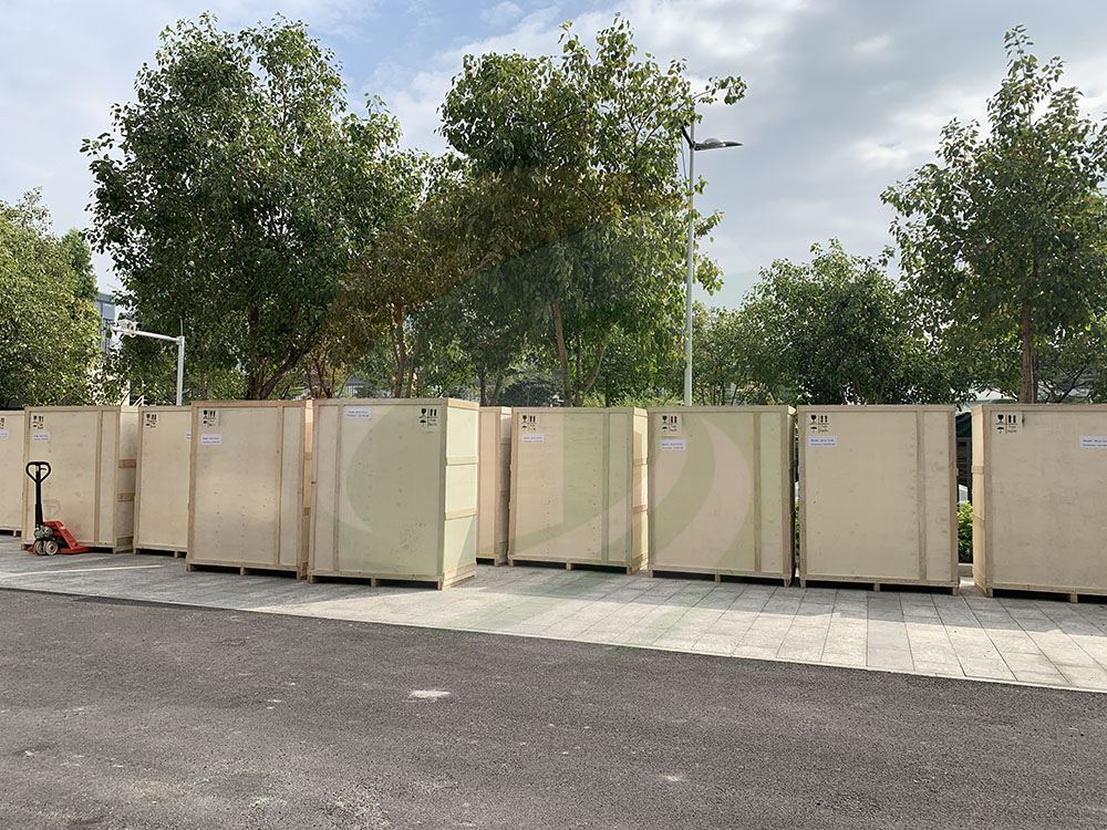 Batteribildnings- och graderingsmaskin